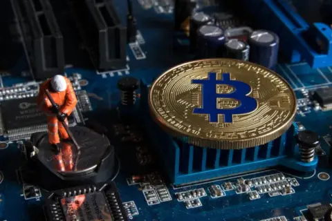 Ile można zarobić na kopaniu kryptowalut? Sprawdź, co wpływa na zyski