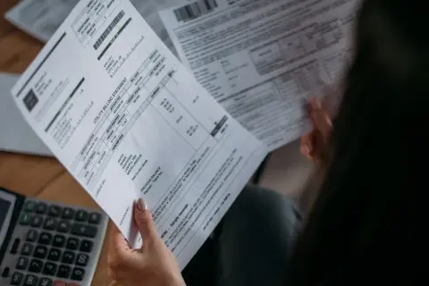 Jak numerować faktury zgodnie z przepisami i uniknąć błędów