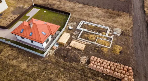 Działka inwestycyjna co to znaczy? Zrozumienie jej znaczenia i zastosowania