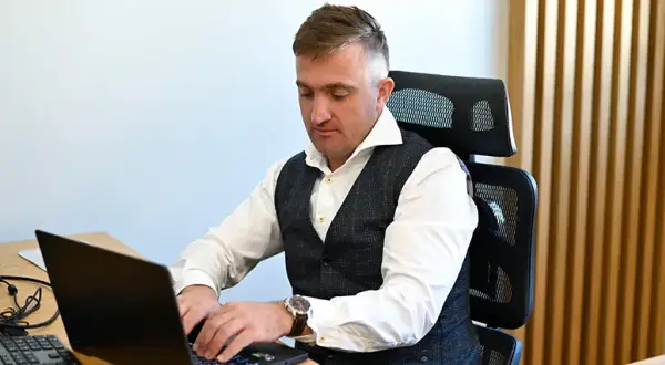 Jak napisać wniosek o dofinansowanie wzór, aby uniknąć błędów