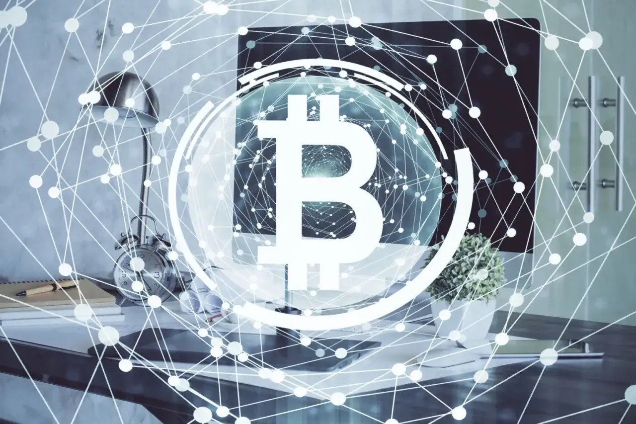 Zdjęcie Czy warto inwestować w bitcoina? Zobacz zalety i ryzyka inwestycji