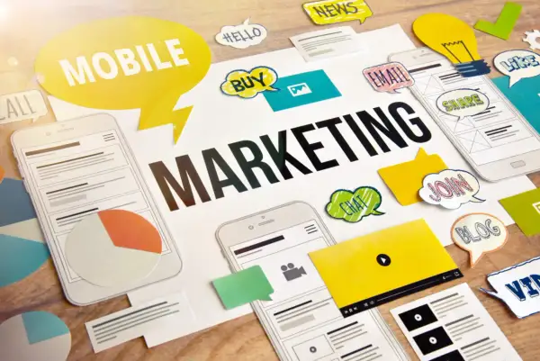 Jaką pracę po marketingu wybrać? Odkryj najlepsze możliwości zawodowe